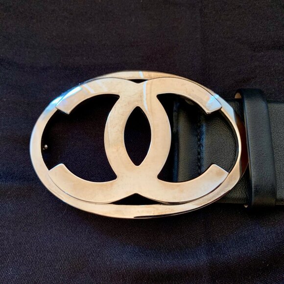 Chanel Black Calfskin Belt Silver CC Buckle (95/38) 2000 - Picture 2 of 14